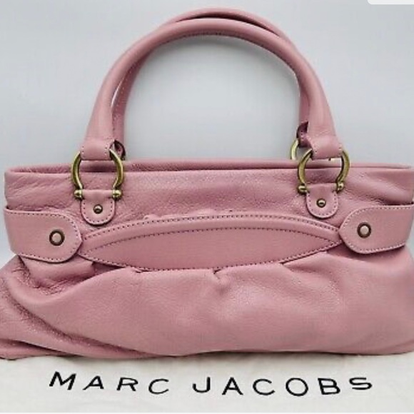 Mark Jacobs Calf Leather Pink Tere Bag Runway Collection comes withdust bag.